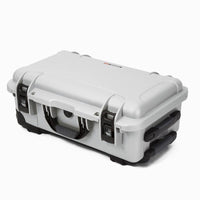 Nanuk 935 - Custom foam 2 DSLR bodies